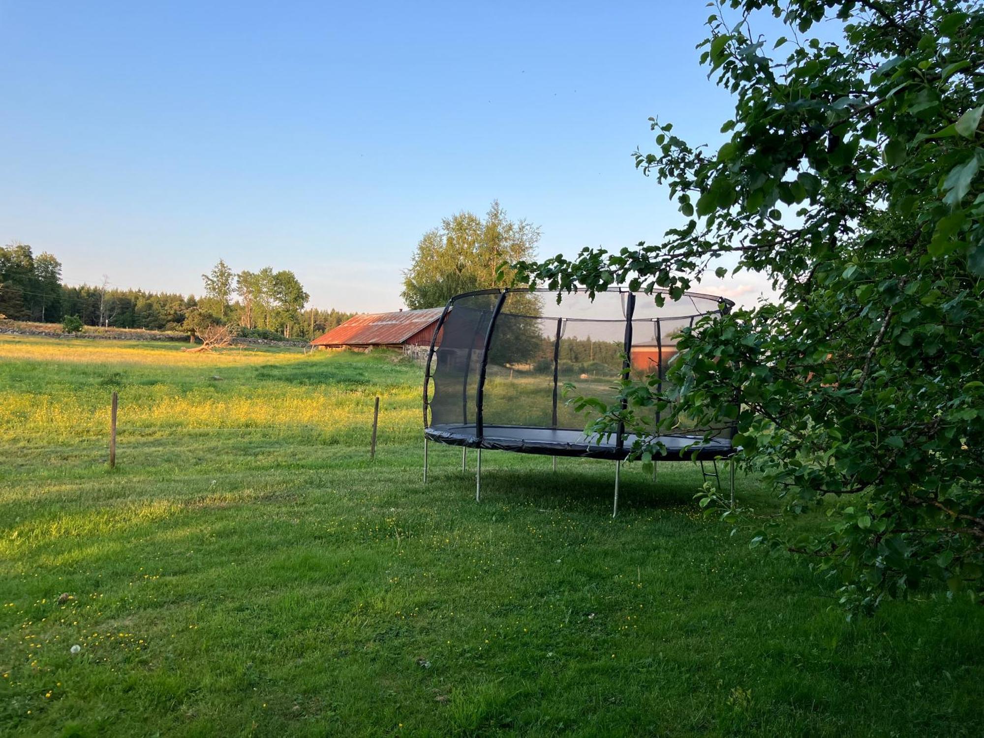 Хостел Karaby Gard, Country Living Крістінегамн Екстер'єр фото